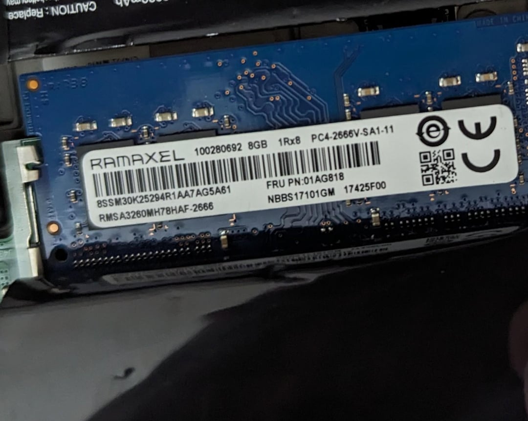 Bitte hilf mir: Ist dieser RAM (Foto 1) ...